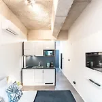 Cute Nest For Couples With Ac 公寓